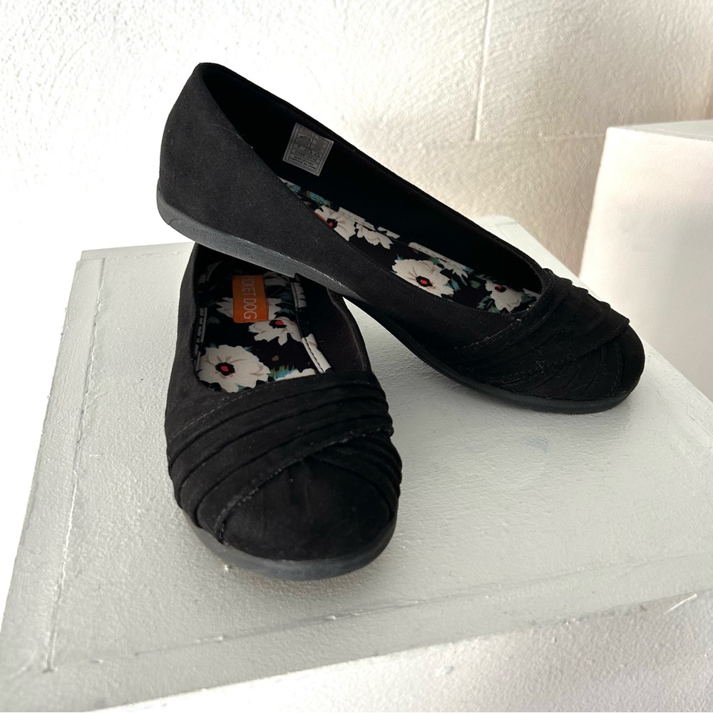 Rocket Dog Black Women's Flats with Floral Insole